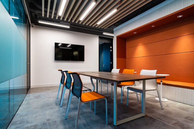 Privilege Oriented B - 圖像