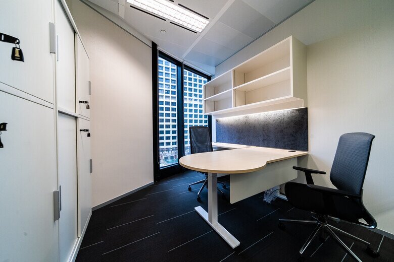 Privilege Oriented C - 圖像